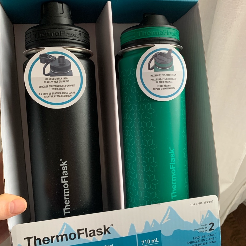 ThermoFlask Black and Teal Water Bottles